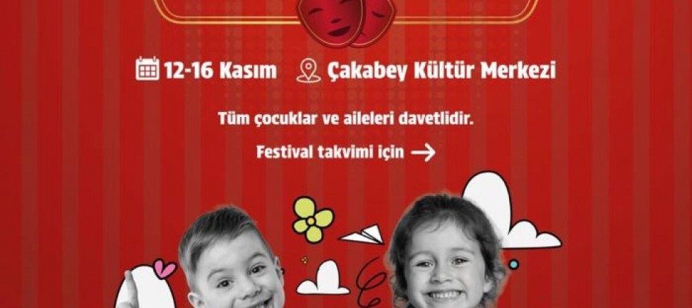 Çeşme Belediyesinden miniklere tiyatro dolu ara tatil