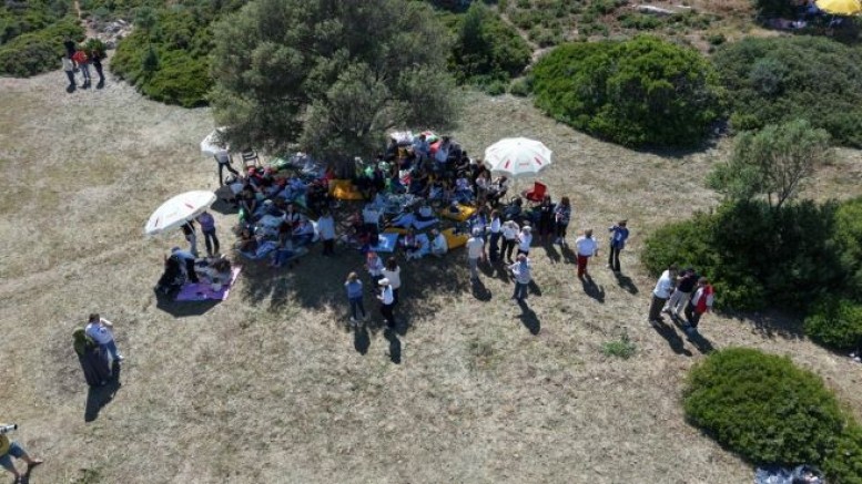 Çeşme’de unutulan Hıdırellez geleneği Yassıada’da yeniden yaşatıldı