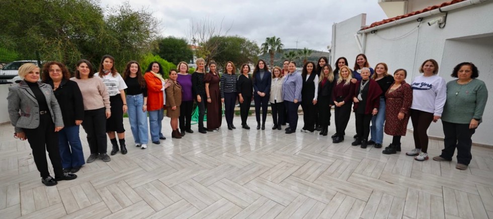 Kadının İnsan Hakları Eğitim Programı Çeşme’de tamamlandı