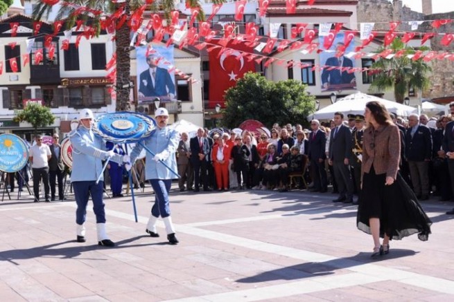 Lâl Denizli: Cumhuriyet, özgürlüğün ve eşitliğin adıdır