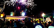 ALAÇATI YILBAŞI SOKAK PARTİLERİYLE 2016 ‘YA DAMGASINI VURDU