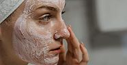 Dermatolog Dr. Babür Süer Uyarıyor; Güzellik Rutininizdeki Gizli Tehlikeler: Bu Hatalar Cildinize Zarar Veriyor!