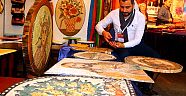 DOĞAL TAŞLARI SANAT ESERİNE DÖNÜŞTÜRÜYOR