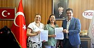 Fersan ve TEGEM Ege Tarımsal Araştırma Enstitüsü, Türkiye’de ilk kez endüstriyel bal sirkesi üretimi için iş birliğine gidiyor.