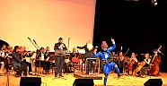 İPEK YOLU ORKESTRASI'DAN KUŞADASI'NDA KONSER