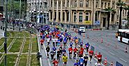 İzmir trafiğine maraton düzenlemesi