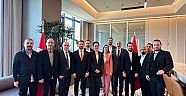 Kırgızistan-Türkiye Ticari İş Birliği İzmir’de Masaya Yatırıldı