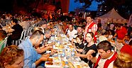 KIZILAY’IN İFTAR SOFRASI 30 GÜN AÇIK…