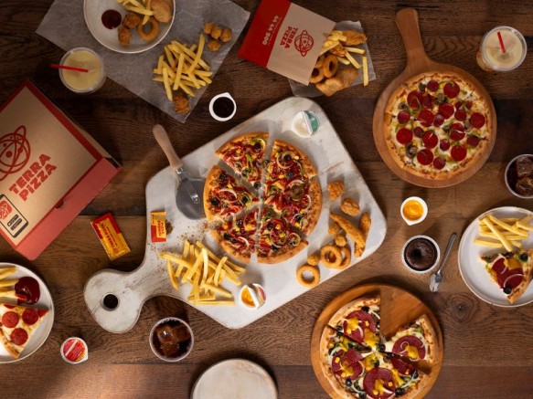 Terra Pizza İzmir Çeşme Marina’da Yeni Şubesini Açtı