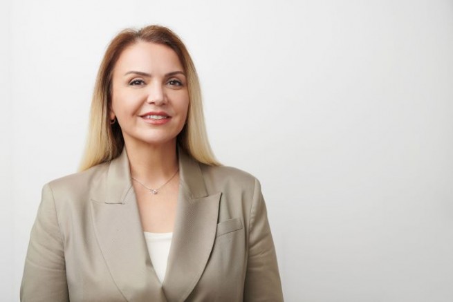 Yeni Trend: Çocuklarının Yurt Dışı Eğitim Sürecinde  Onlara Eşlik Eden Ebeveynler